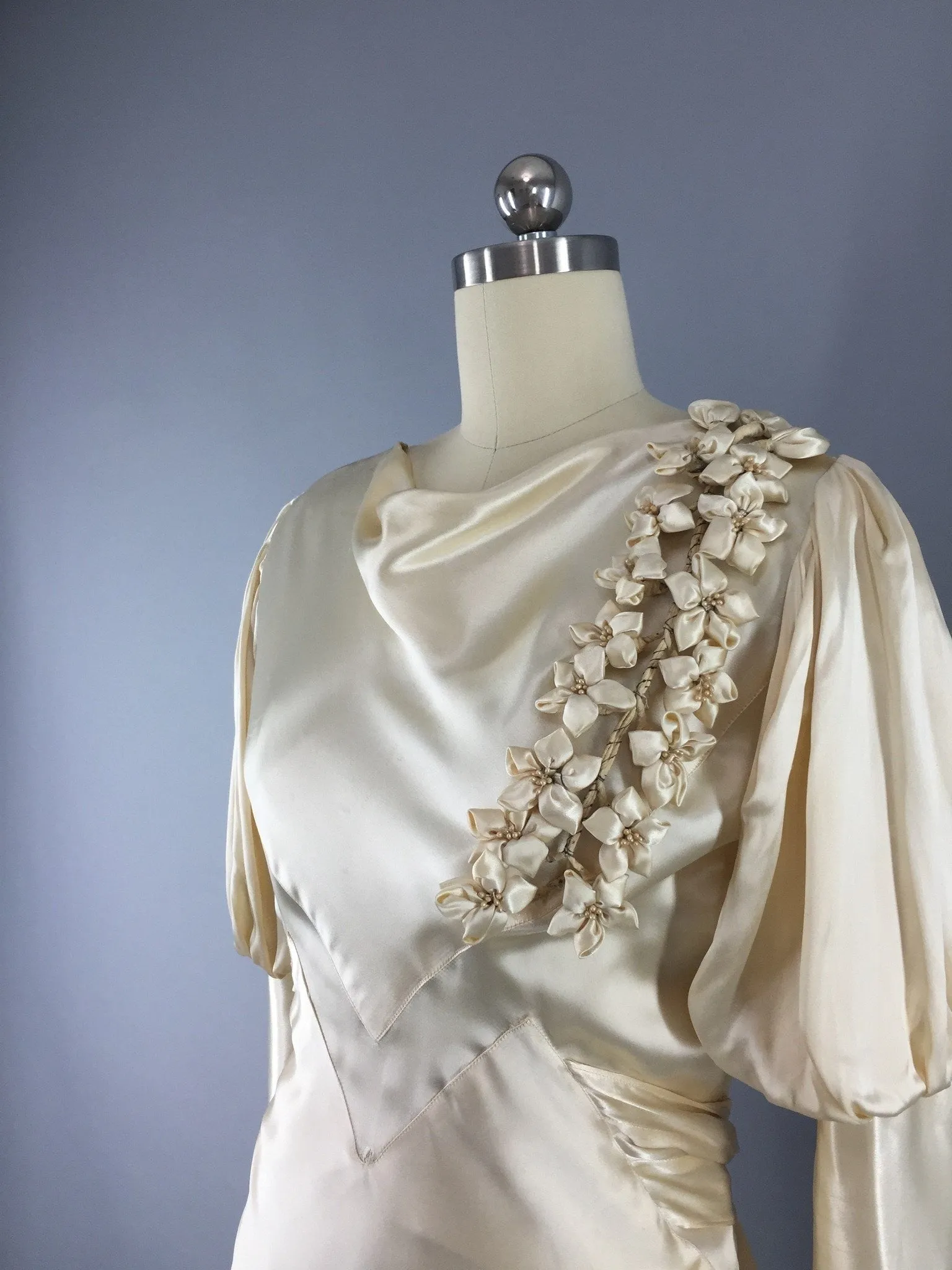 1930s Vintage Bias Cut Ivory Satin Bridal Gown Wedding Dress