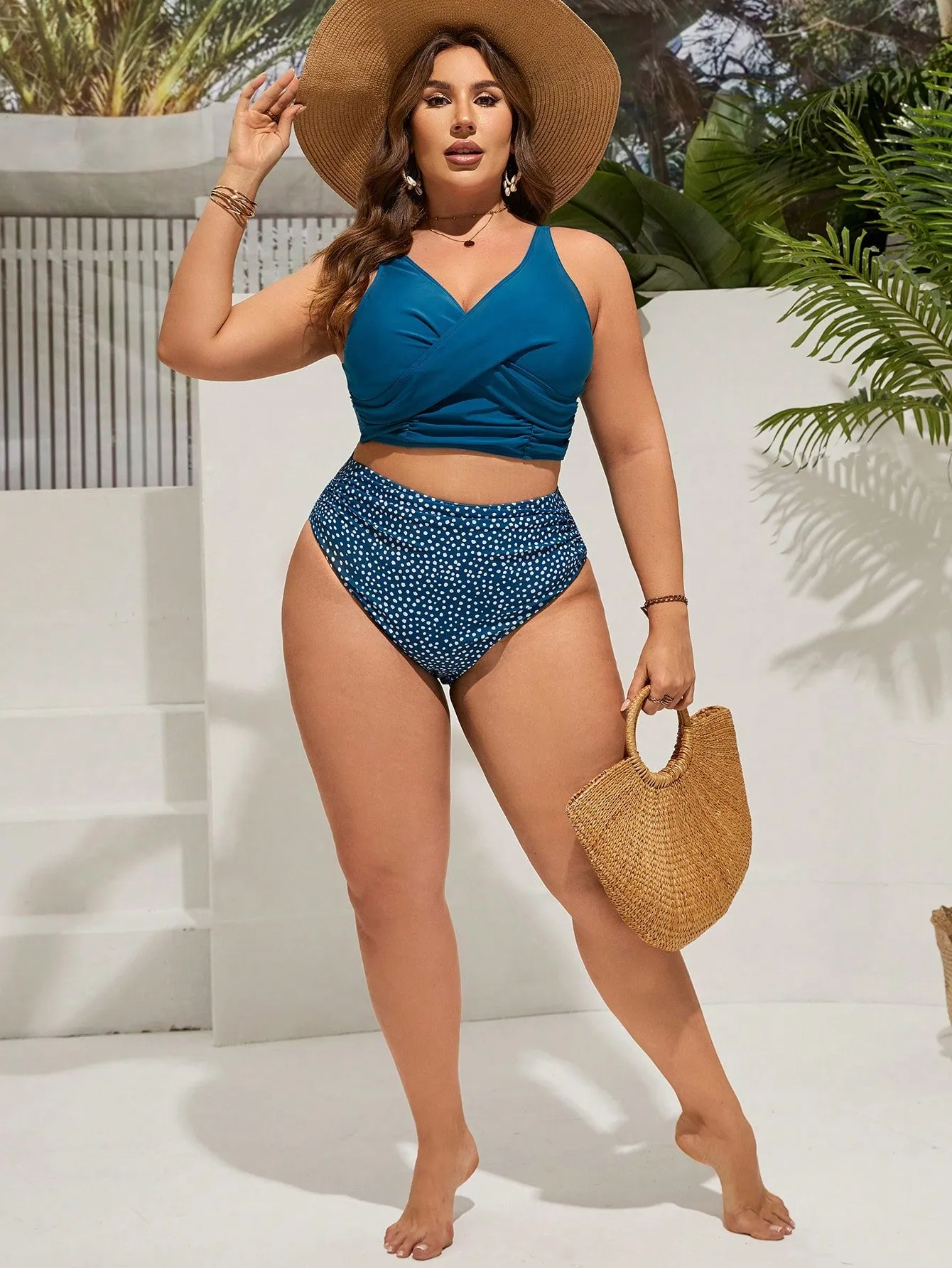 Biquíni Bolinhas Plus Size