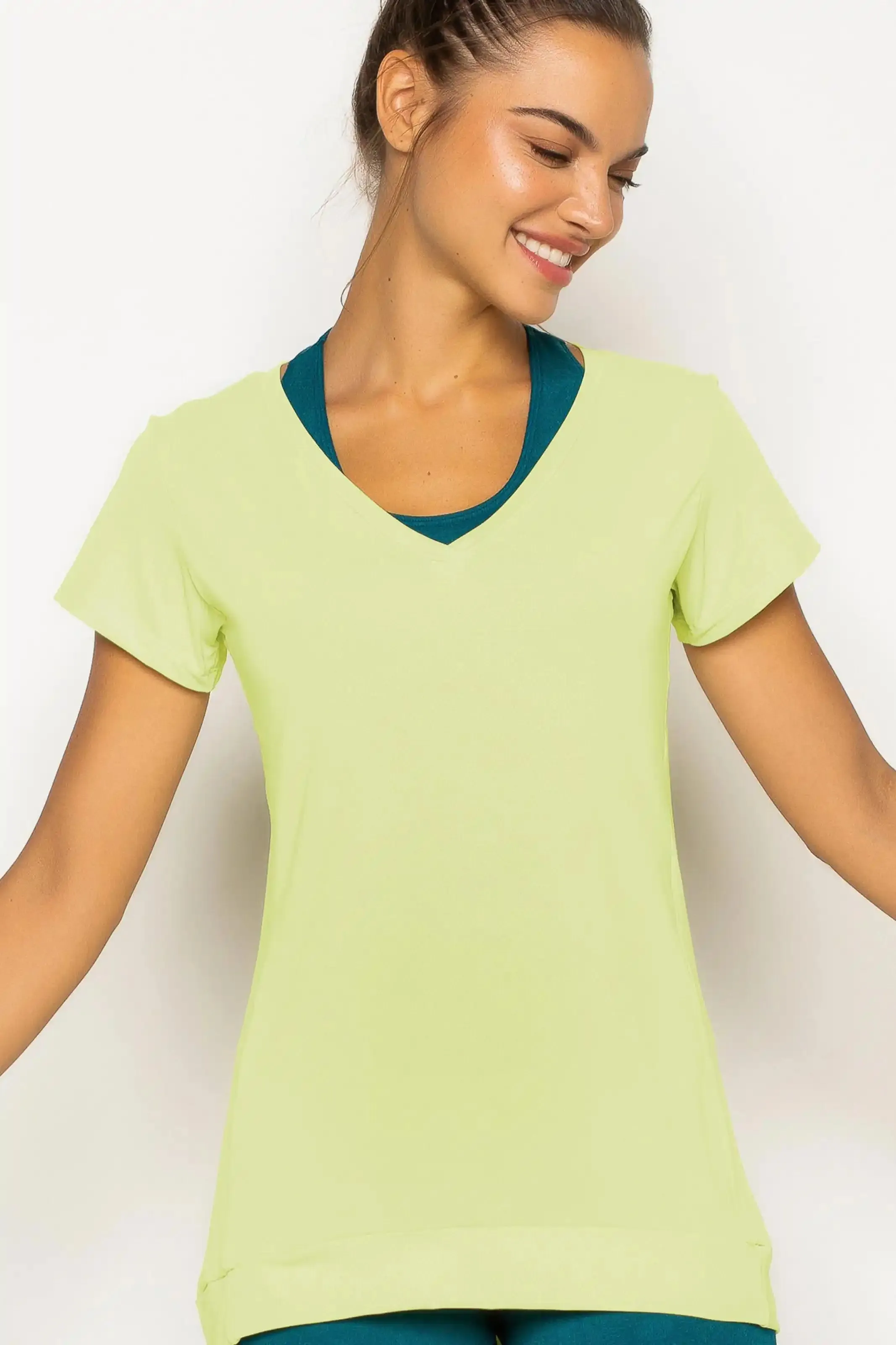 Blusa com Gola V Verde