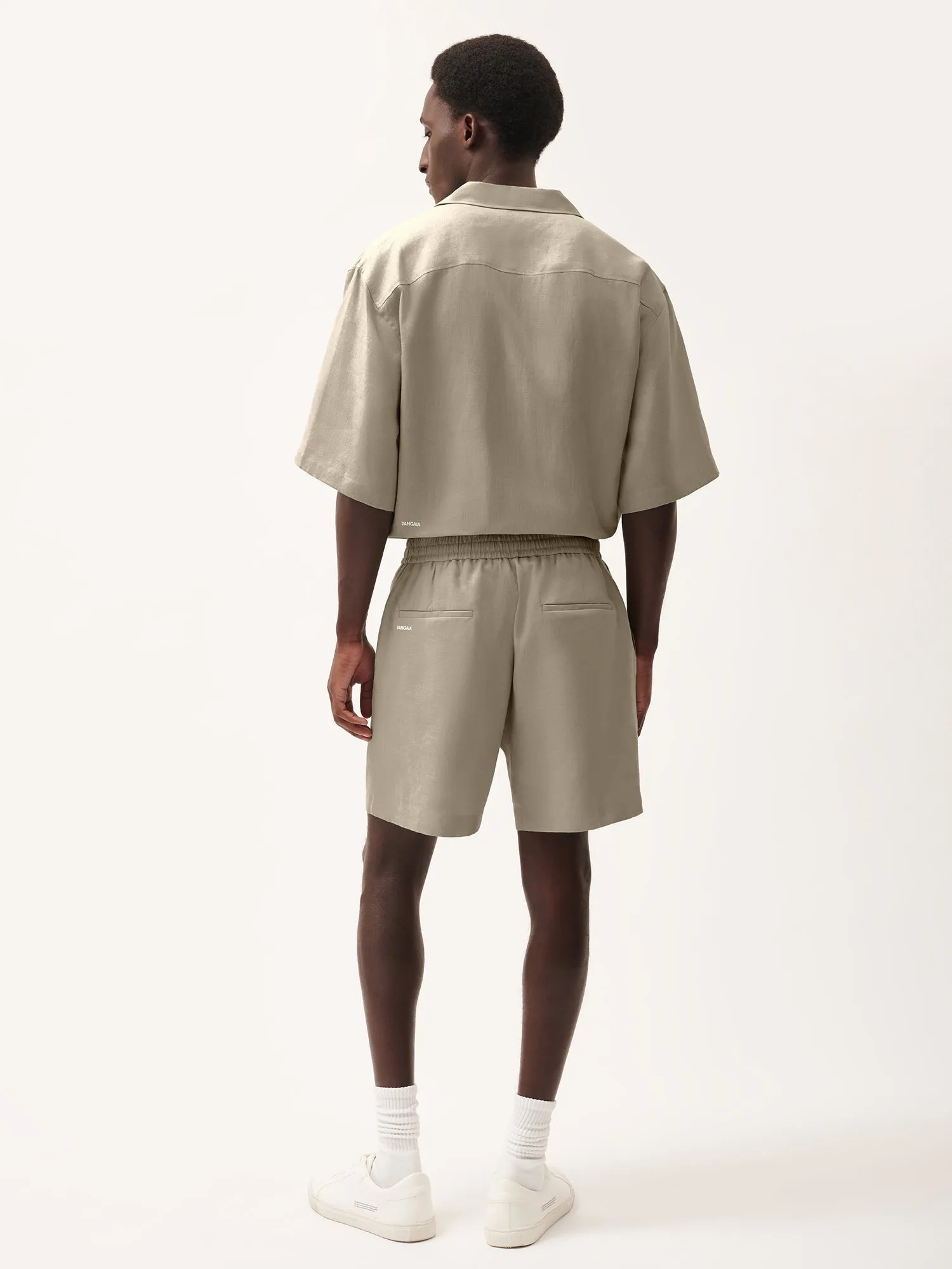 Mens DNA Linen Mid Length Shorts—cliff beige